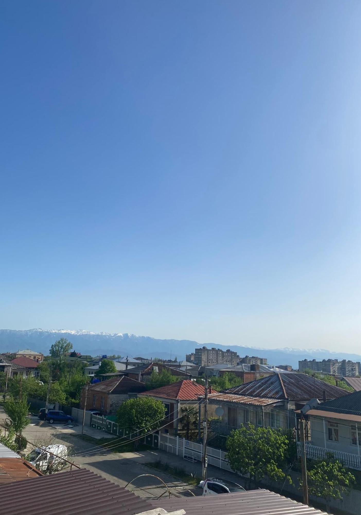 Relax Station Hotel Кутаиси Екстериор снимка