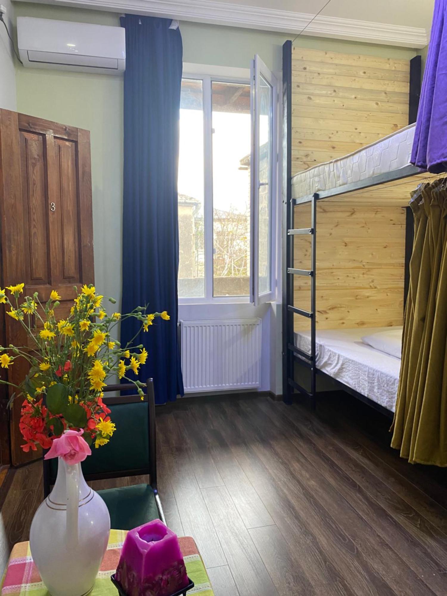 Relax Station Hotel Кутаиси Екстериор снимка