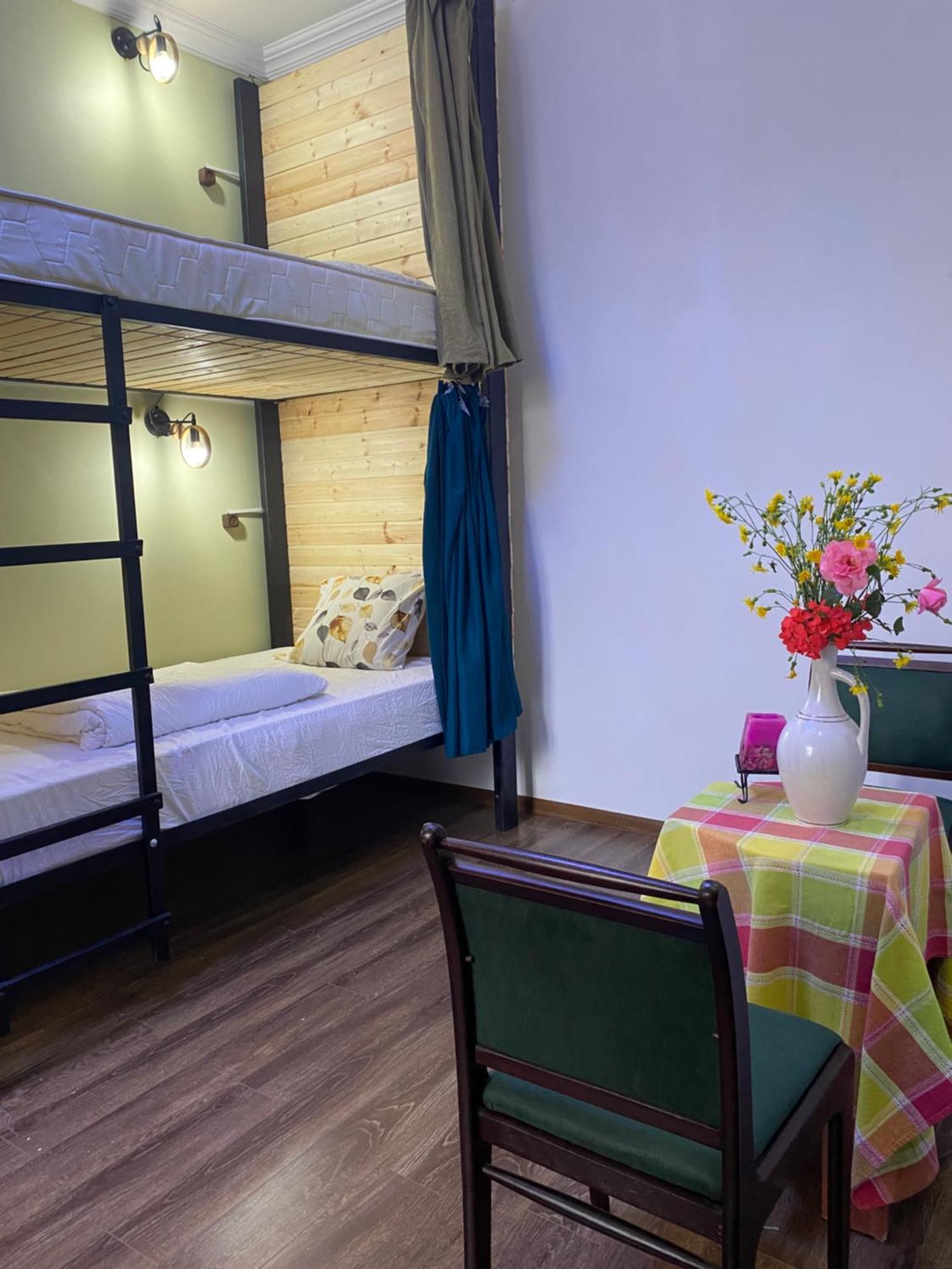 Relax Station Hotel Кутаиси Екстериор снимка